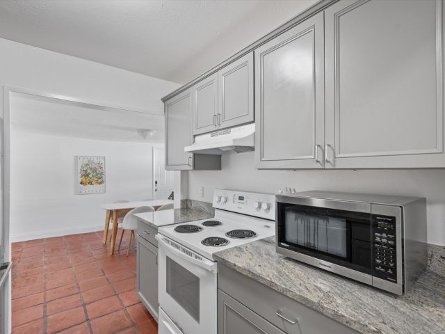 Home for sale at 724 Mcintosh Street - photo 6663292