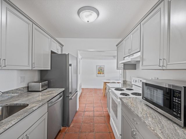 Home for sale at 724 Mcintosh Street - photo 6663293