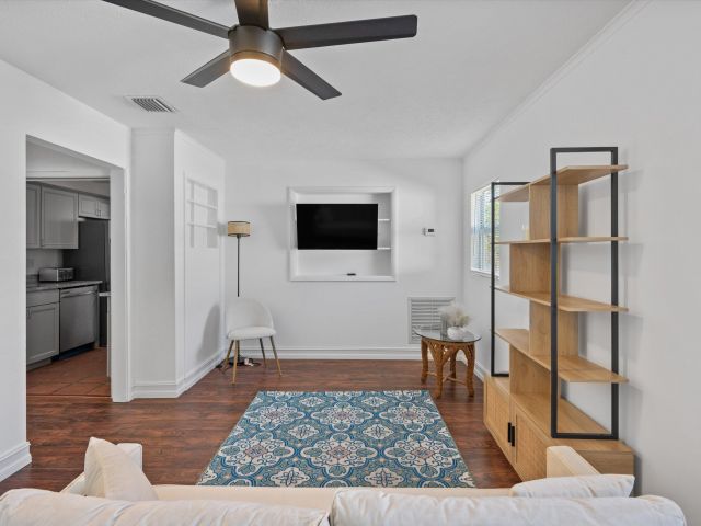 Home for sale at 724 Mcintosh Street - photo 6663295