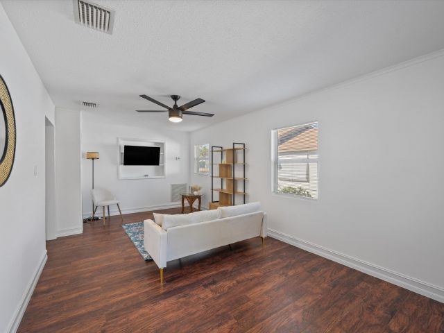 Home for sale at 724 Mcintosh Street - photo 6663296