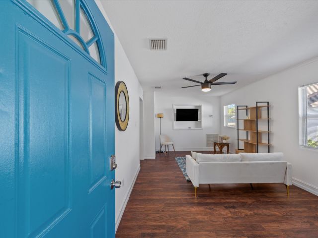 Home for sale at 724 Mcintosh Street - photo 6663298