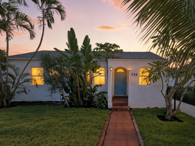 Home for sale at 724 Mcintosh Street - photo 6663307