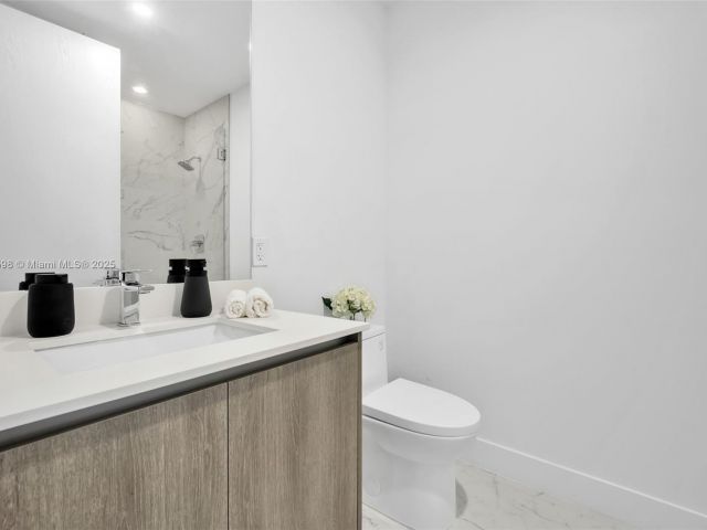 Apartment for rent  Unit #1003 - photo 6663883