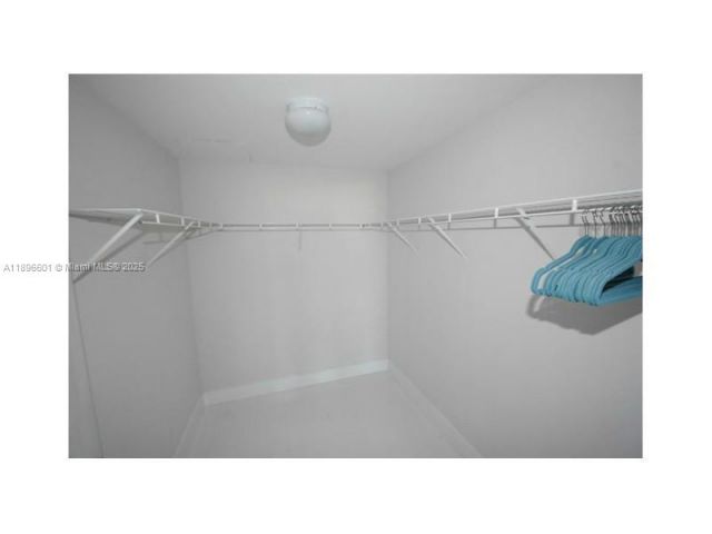 Apartment for rent  Unit #3408 - photo 6681891