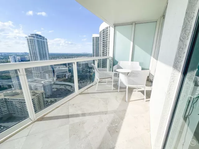 3-bedroom condo for rent in Hallandale Beach - 1850 S Ocean Dr 3308 - MondialRealty