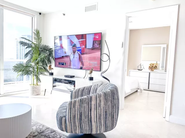 3-bedroom condo for rent in Hallandale Beach - 1850 S Ocean Dr 3308 - MondialRealty