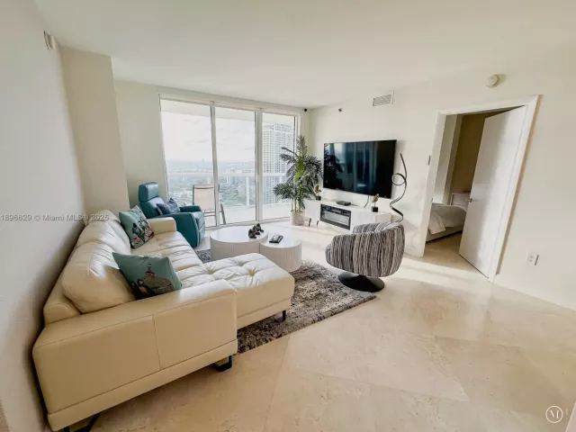 3-bedroom condo for rent in Hallandale Beach - 1850 S Ocean Dr 3308 - MondialRealty