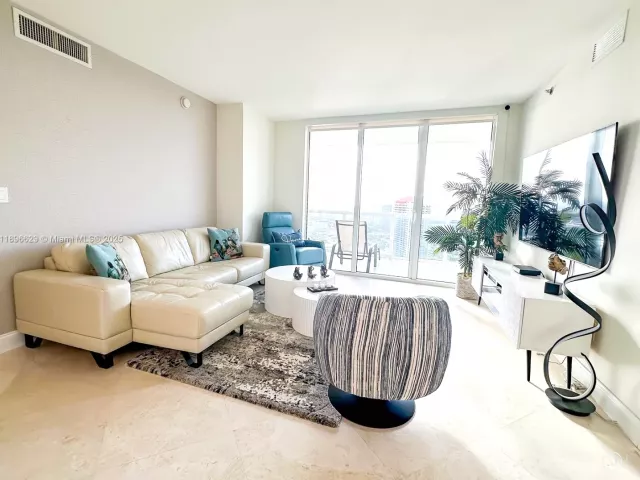 3-bedroom condo for rent in Hallandale Beach - 1850 S Ocean Dr 3308 - MondialRealty
