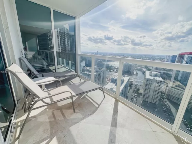 3-bedroom condo for rent in Hallandale Beach - 1850 S Ocean Dr 3308 - MondialRealty
