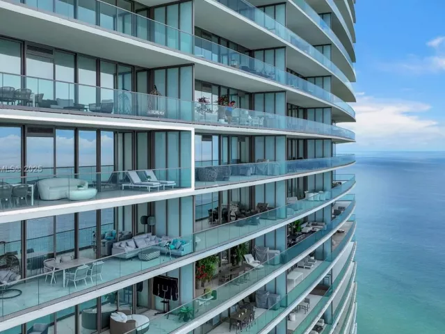 3-bedroom condo for sale in Sunny Isles Beach - 18975 Collins Ave 3503 - MondialRealty