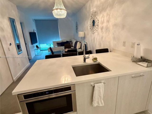 Apartment for sale  Unit #602 - photo 6664825