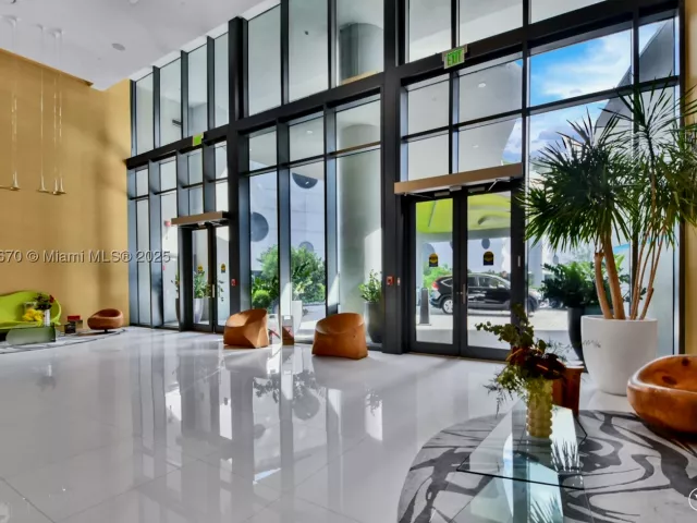 1-bedroom condo for sale in Miami - 501 NE 31st St 602 - MondialRealty