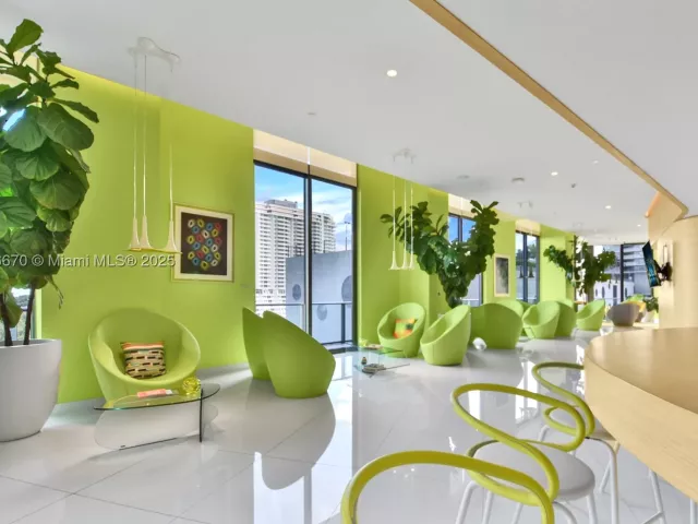 1-bedroom condo for sale in Miami - 501 NE 31st St 602 - MondialRealty