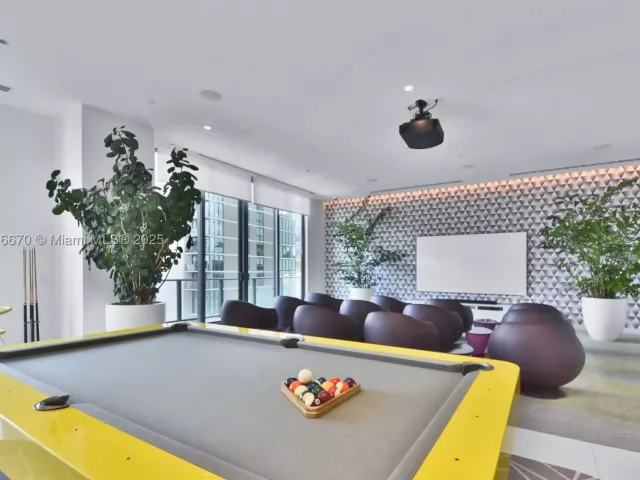 1-bedroom condo for sale in Miami - 501 NE 31st St 602 - MondialRealty