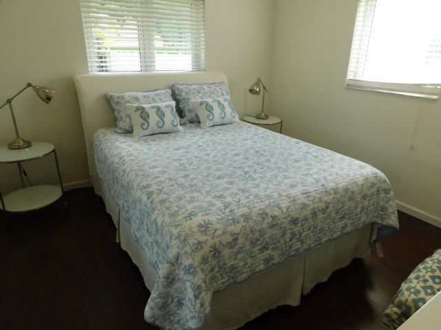 Home for rent at 2360 NE 15th Terrace - photo 6694092