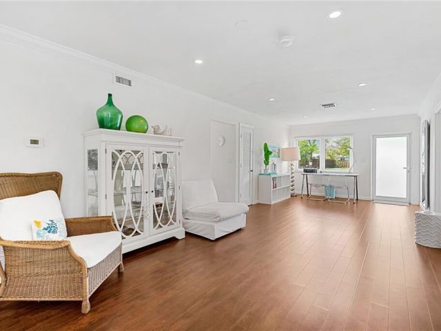 Home for rent at 2360 NE 15th Terrace - photo 6694103