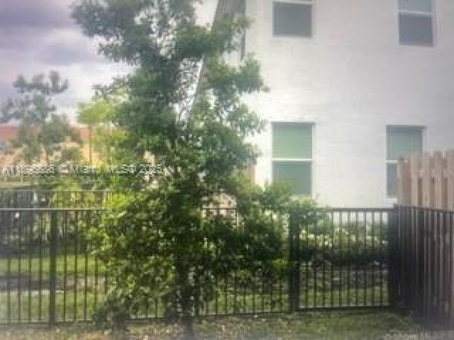 Home for rent at 5259 Ashley River Rd - photo 7432315