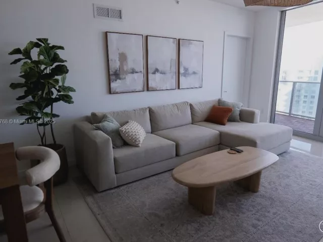 Apartment for sale  Unit #4509 - photo 6662635