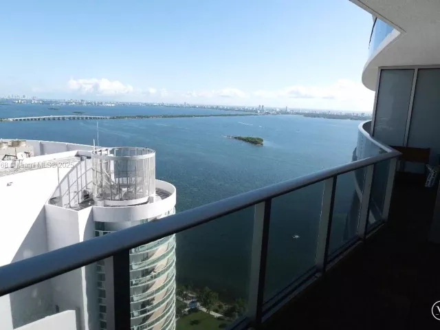 Apartment for sale  Unit #4509 - photo 6662637