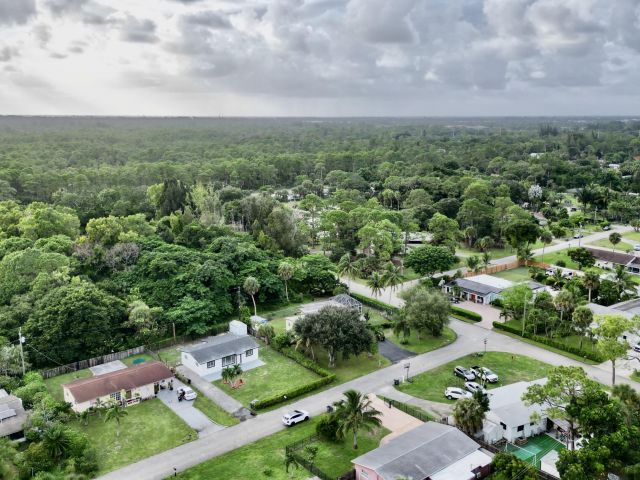 Home for sale at 773 Arlington Drive - photo 6678444