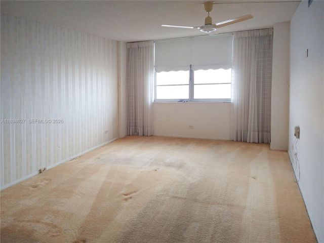 Apartment for sale  Unit #2002 - photo 7428069