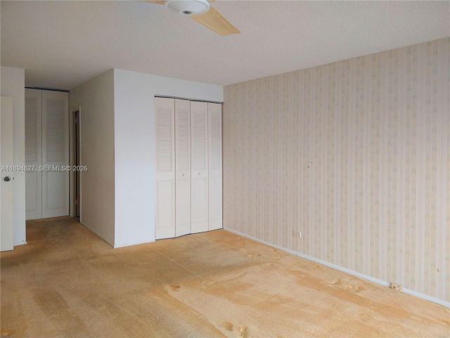 Apartment for sale  Unit #2002 - photo 7428070