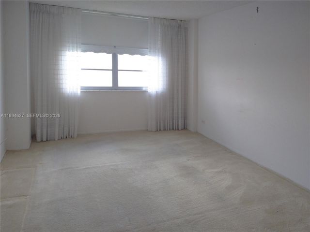 Apartment for sale  Unit #2002 - photo 7428072