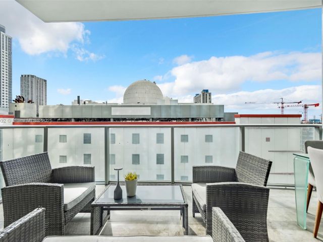 Apartment for sale  Unit #806 - photo 6678344