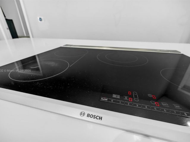 Apartment for sale  Unit #806 - photo 6678351