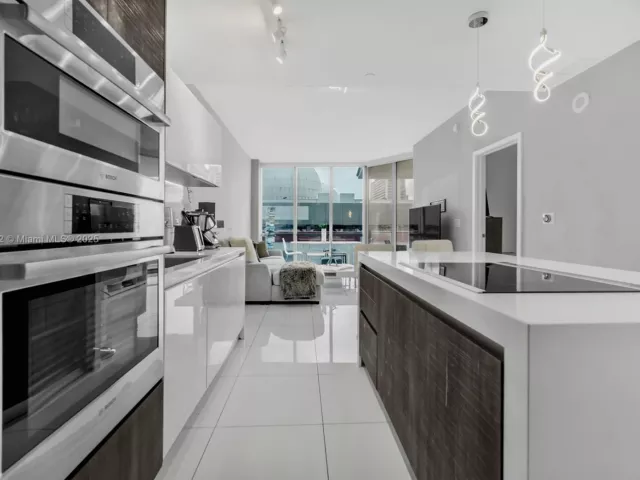 2-bedroom condo for sale in Miami - 851 NE 1st Ave 806 - MondialRealty