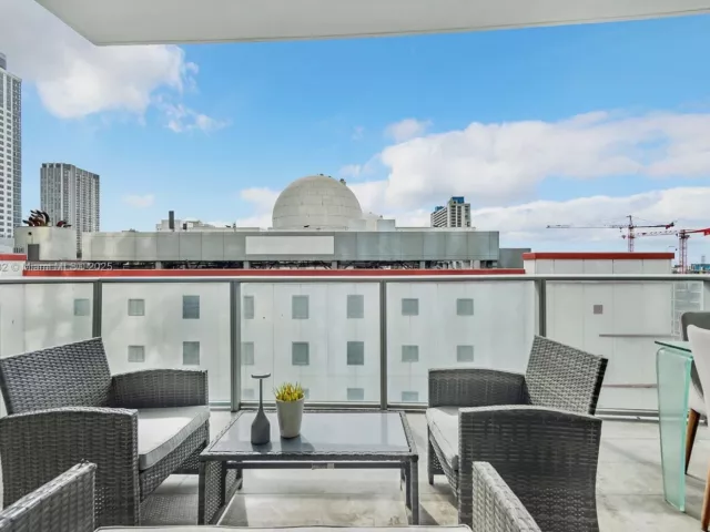 2-bedroom condo for sale in Miami - 851 NE 1st Ave 806 - MondialRealty