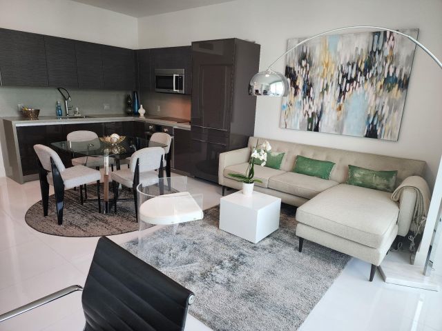 Apartment for sale  Unit #3305 - photo 6666776