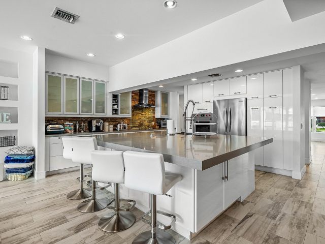 Home for sale at 740 NE 36th Street - photo 6688836