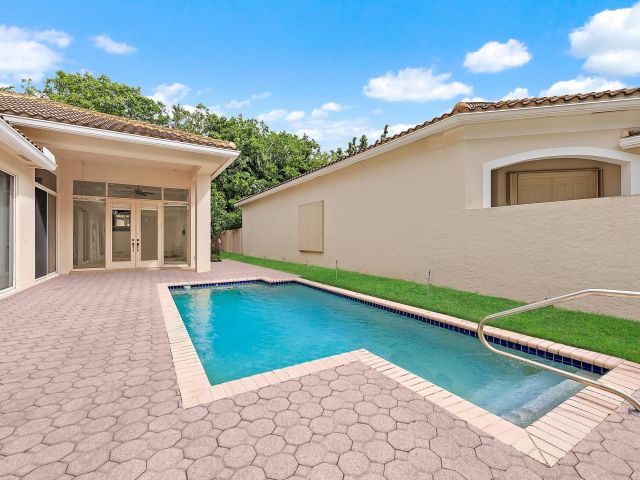 Home for sale at 6612 NW 23rd Terrace - photo 6689322