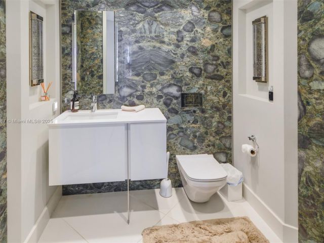 Apartment for sale  Unit #3204 - photo 6670724