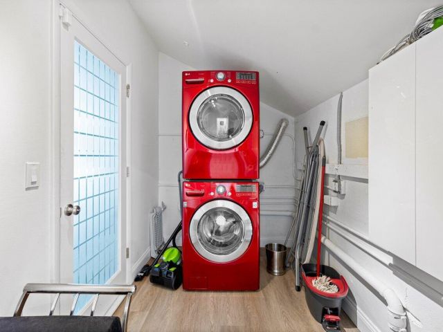 Home for sale at 517 Aylesbury Road - photo 6678588