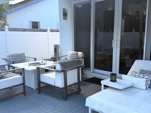 3-bedroom home for rent in Boca Raton - 830 Bailey Street - MondialRealty