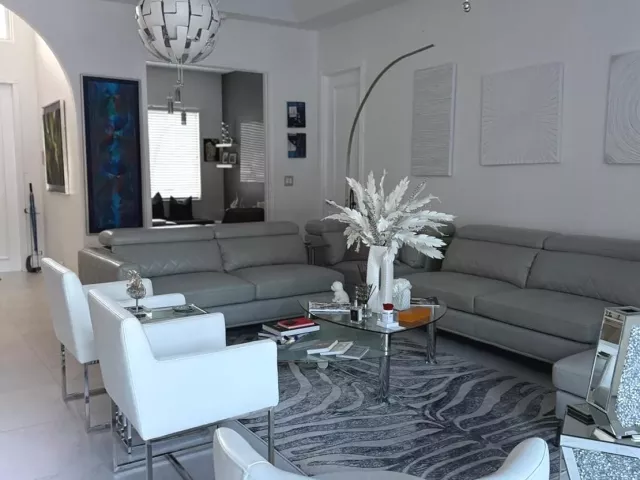 3-bedroom home for rent in Boca Raton - 830 Bailey Street - MondialRealty