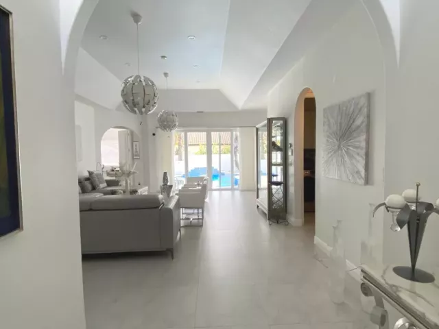 3-bedroom home for rent in Boca Raton - 830 Bailey Street - MondialRealty