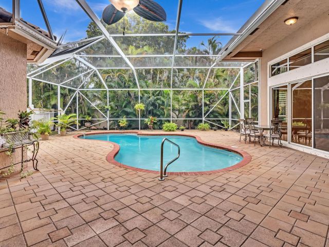 Home for sale at 11604 Kensington Court - photo 6688388