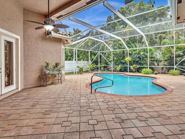 Home for sale at 11604 Kensington Court - photo 6688389