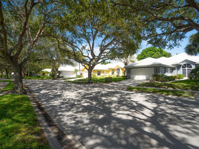 Home for sale at 960 Bear Island Circle - photo 6677559