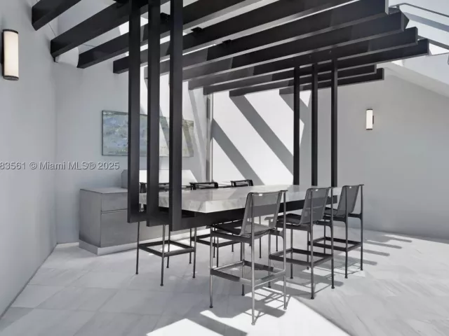 4-bedroom condo for sale in Sunny Isles Beach - 18555 Collins Ave PH-1 - MondialRealty