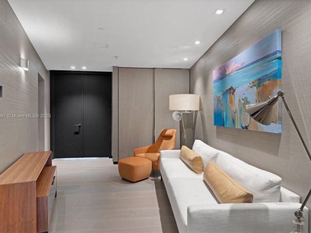 Apartment for sale  Unit #PH-1 - photo 6667900