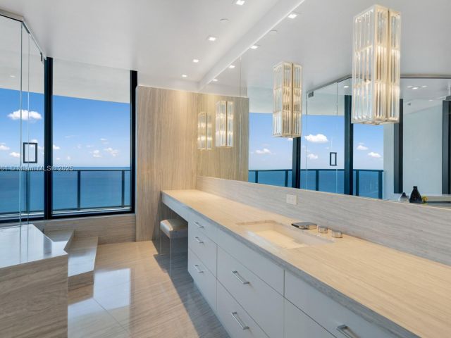 Apartment for sale  Unit #PH-1 - photo 6667903