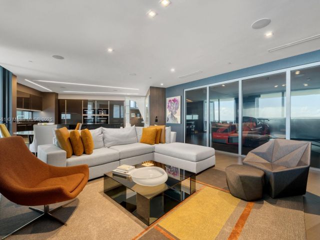 Apartment for sale  Unit #PH-1 - photo 6667908