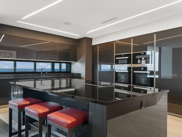 Apartment for sale  Unit #PH-1 - photo 6667912