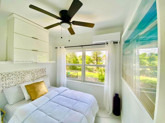 2-bedroom home for rent in Miami - 8270 NE 1st Pl 4 - MondialRealty