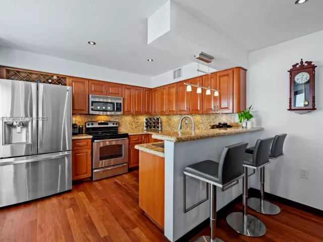 3-bedroom home for sale in Coral Gables - 261 Navarre Ave A-3 - MondialRealty