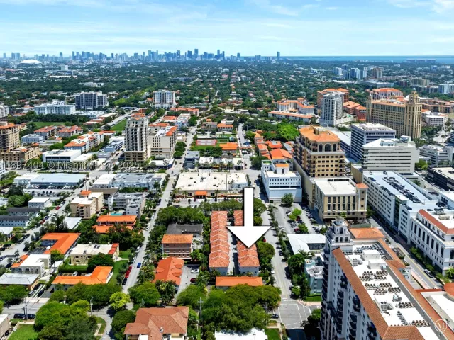 3-bedroom home for sale in Coral Gables - 261 Navarre Ave A-3 - MondialRealty
